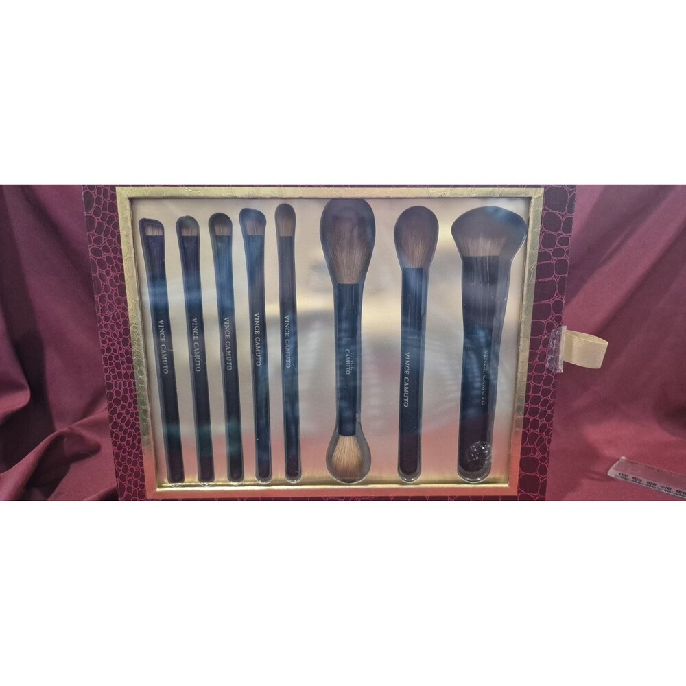 New Vince Camuto Luxury Beauty Collection 8- Piece Make-Up Brush Set New